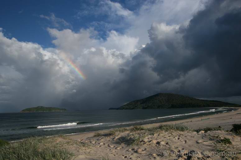 Yacaaba Head with rainbow